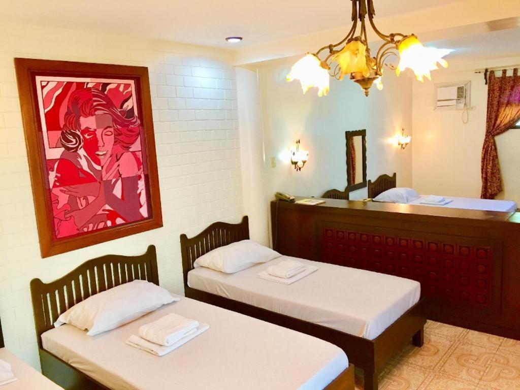 Casa La Granja Hotel Iloilo City Kültér fotó