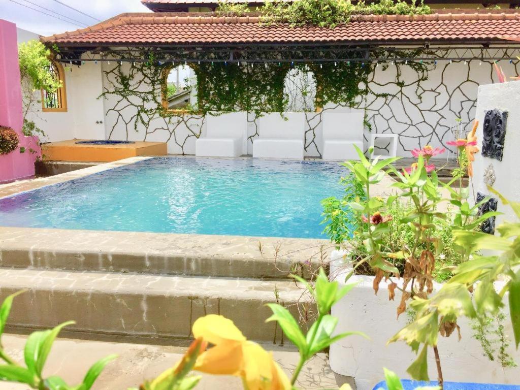 Casa La Granja Hotel Iloilo City Kültér fotó