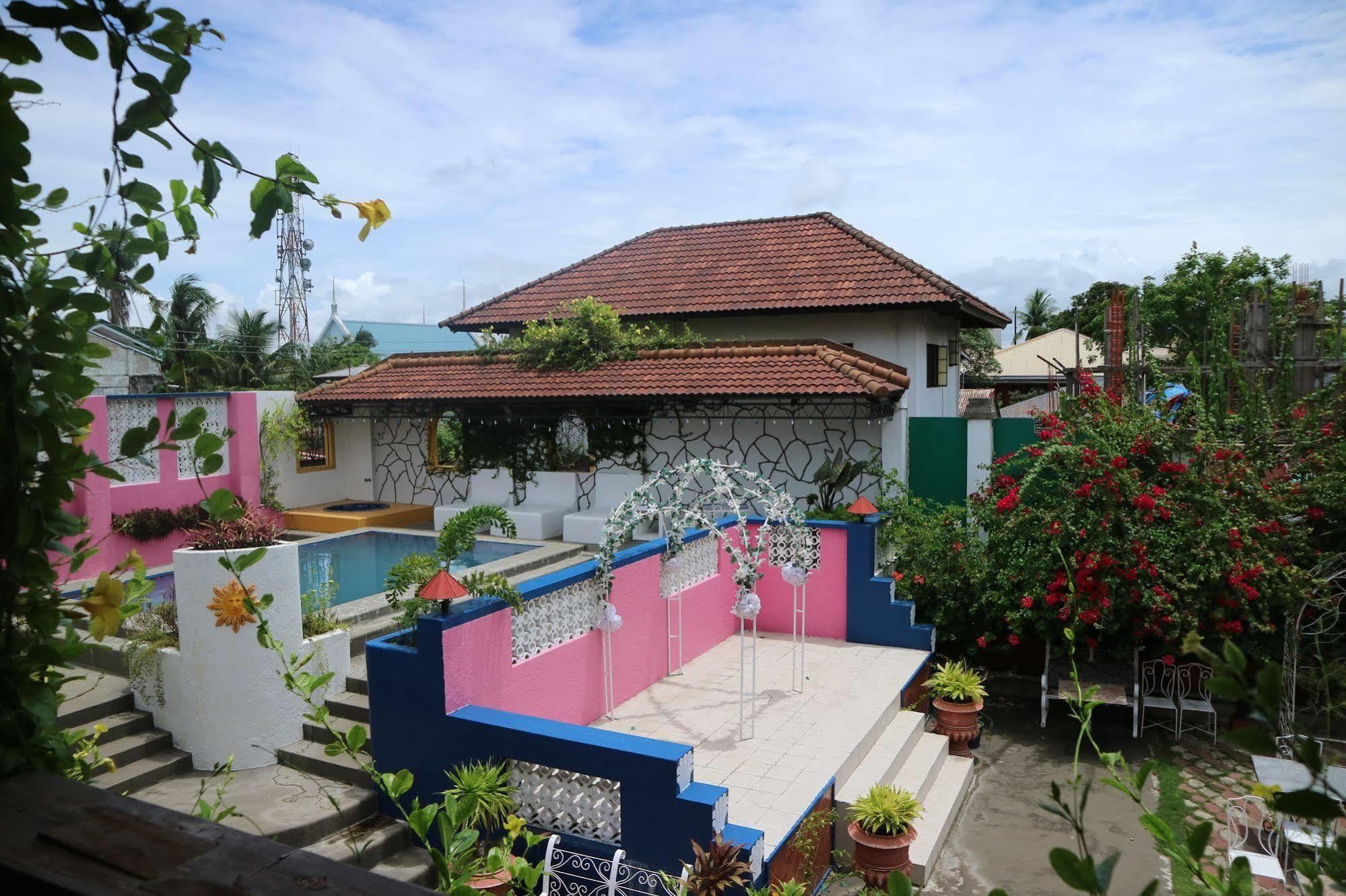 Casa La Granja Hotel Iloilo City Kültér fotó