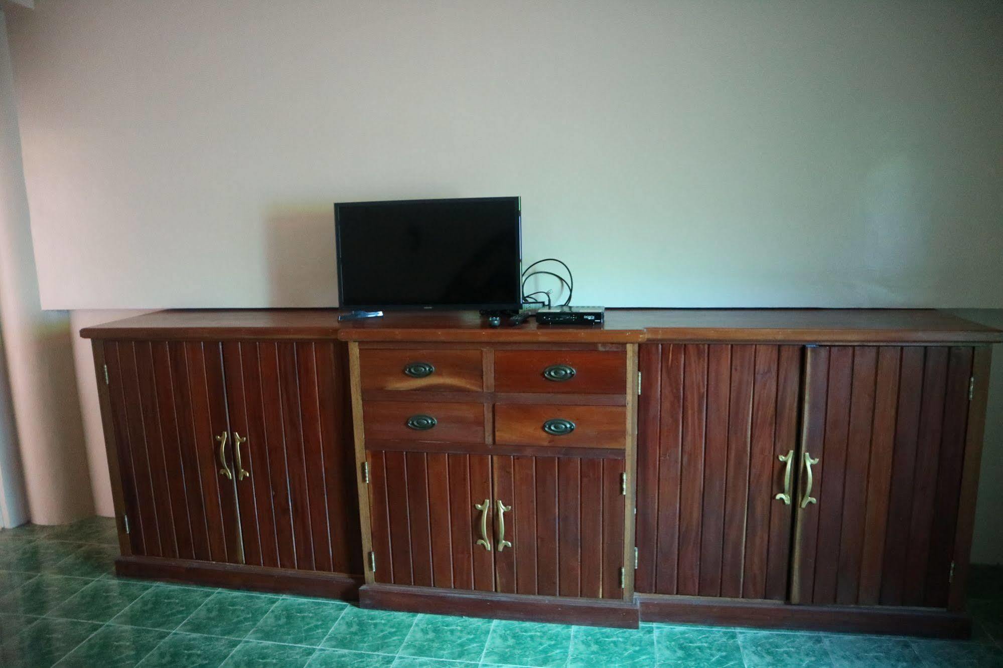 Casa La Granja Hotel Iloilo City Kültér fotó