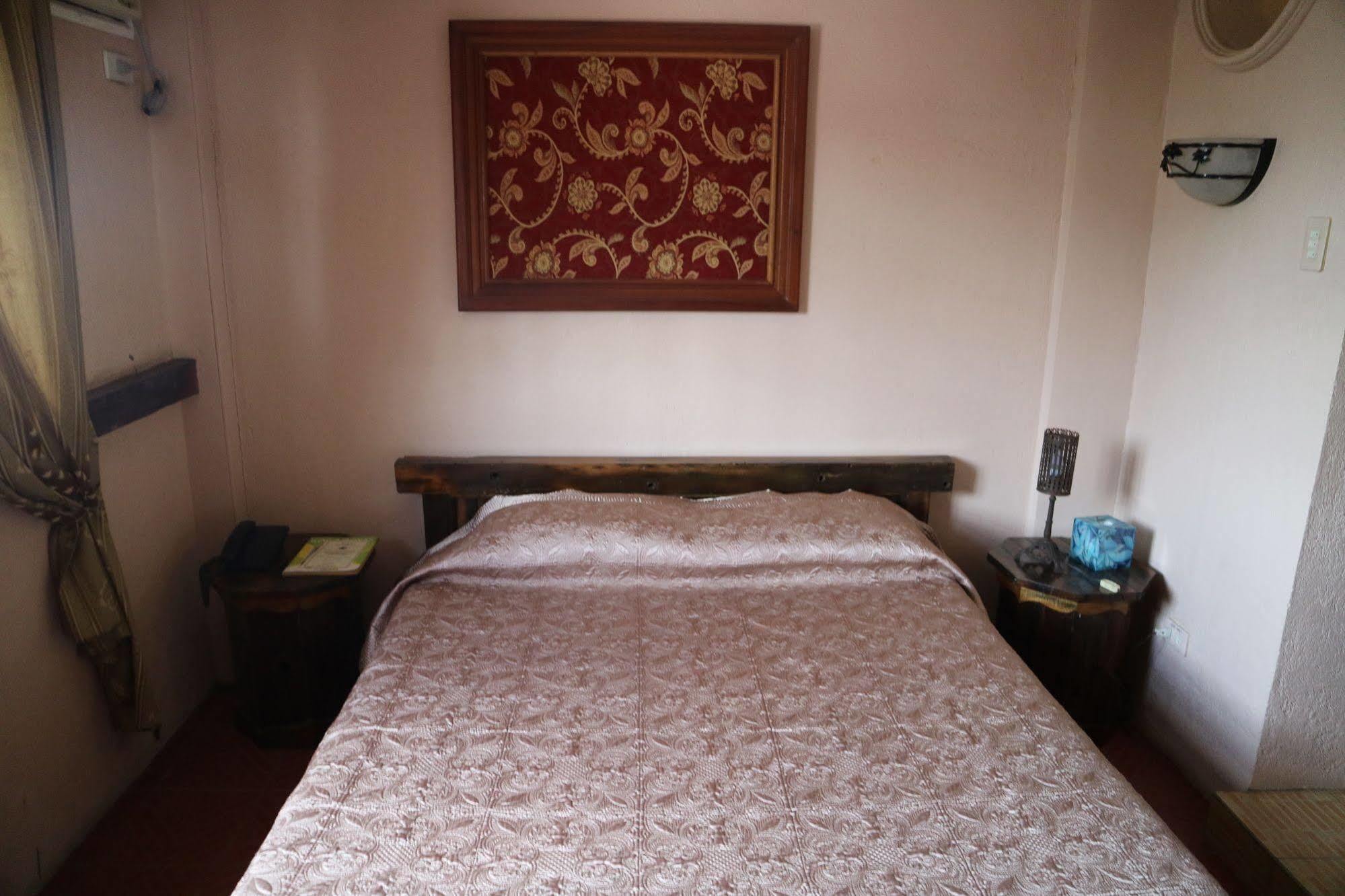 Casa La Granja Hotel Iloilo City Kültér fotó